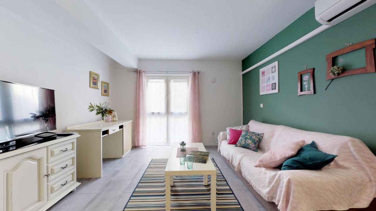 Mirta Deluxe Superior 5 Star Apartment, Your Piece Of Heaven By The Sea & Park, With Sea & Park View Новиград Экстерьер фото